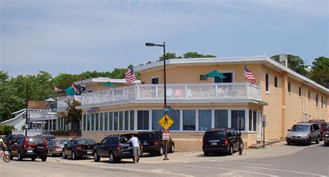 bluewater inn and suites grand haven